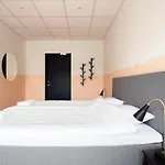 Neotel Hostel