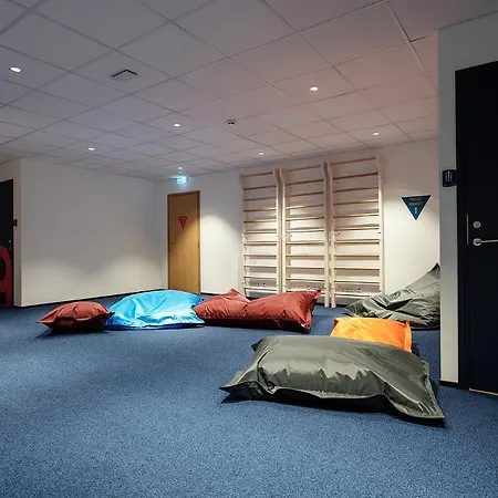 Neotel Hostel *